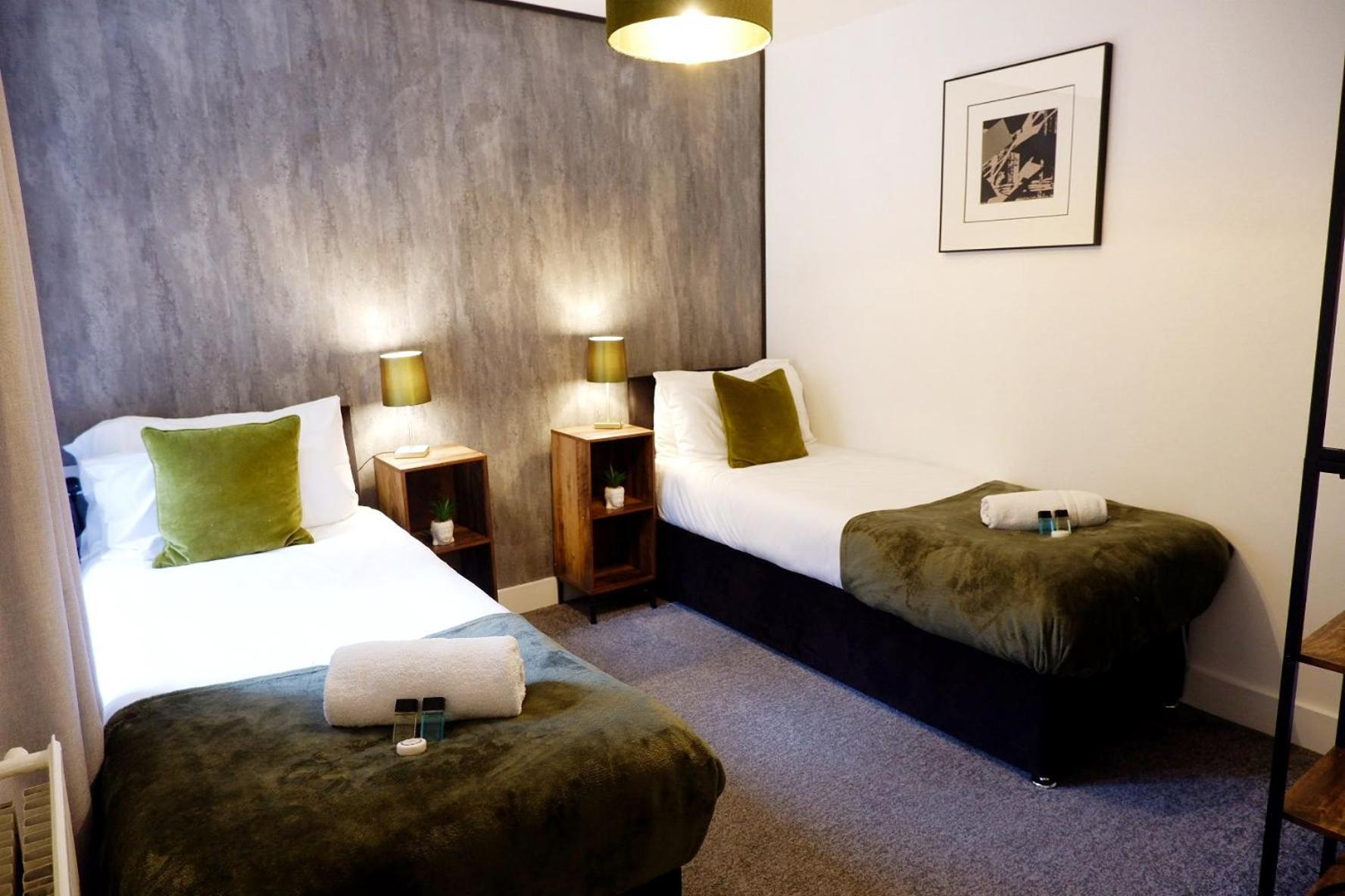Cosy Apartment Nearby Train Station! Watford  Bagian luar foto