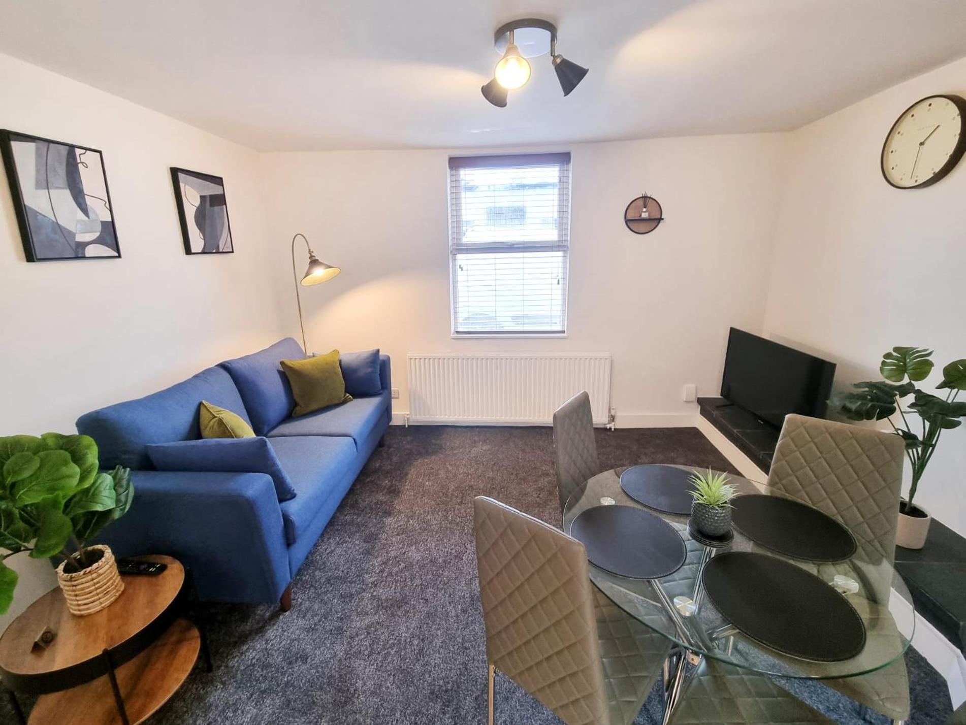 Cosy Apartment Nearby Train Station! Watford  Bagian luar foto